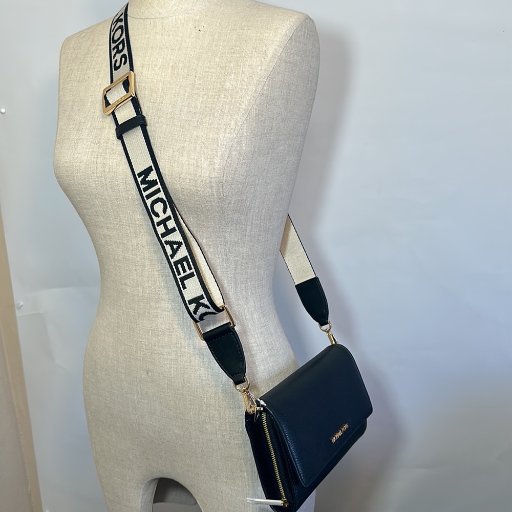 Michael Kors black leather large zip around wallet crossbody - Picture 3 of 11